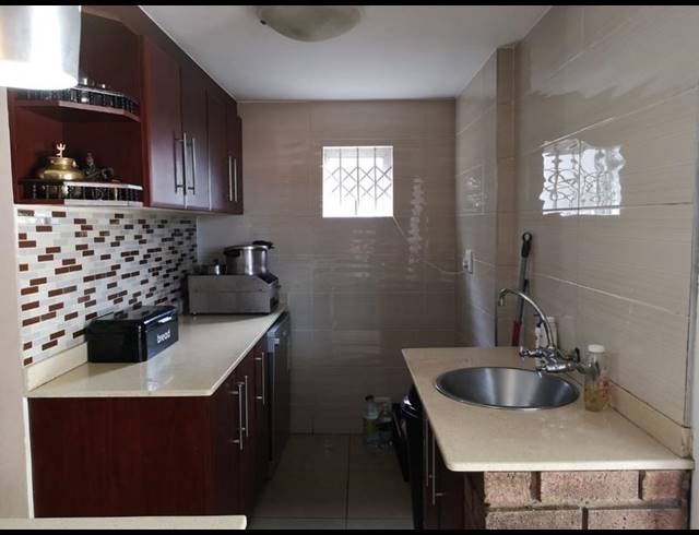 4 BEDROOM HOUSE FOR SALE IN MONTFORD